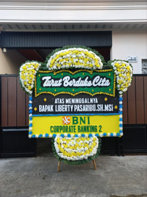 Papan Bunga Duka di Pakujaya
