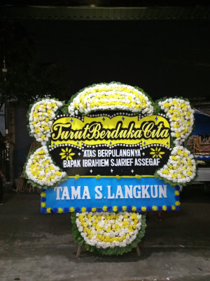 Papan Bunga Duka di Pakujaya